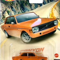 Машинка Hot Wheels Premium 73 Volvo 142 GL